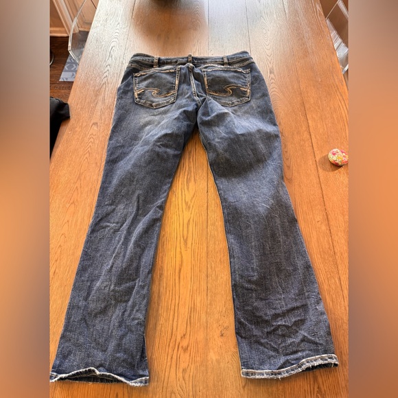 Western Style “Elyse” Silver Jean - Picture 6 of 6